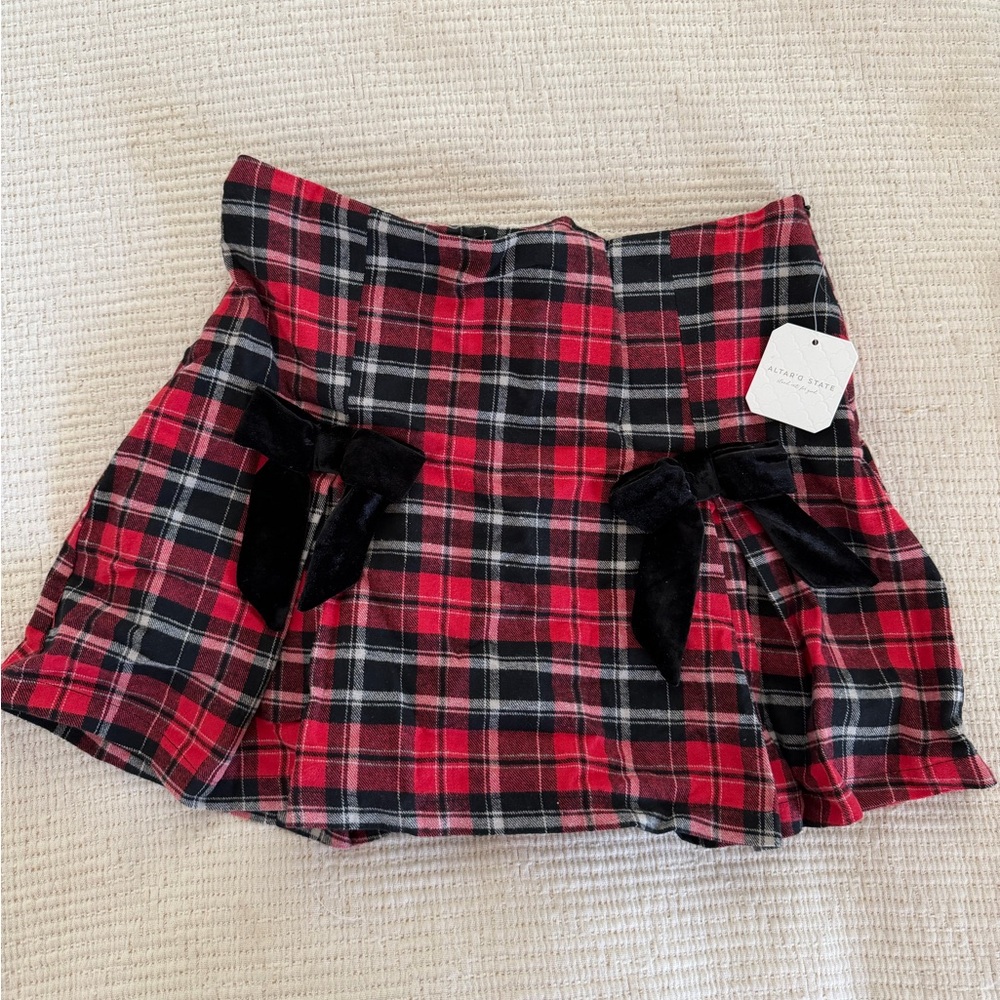 Altar’d state Red tartan Skort with Black Bows size L NWT